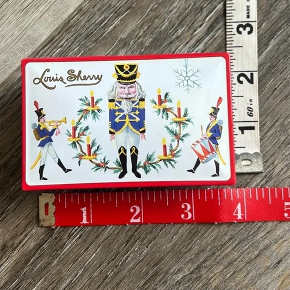 Louis Sherry Nutcracker Candy Trinket Jewelry Tin 🍭 Excellent Condition 🍫 - Picture 8 of 11